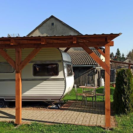 Pole U Mani Hotell Wizajny Exteriör bild