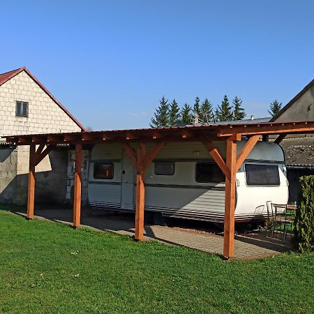 Pole U Mani Hotell Wizajny Exteriör bild