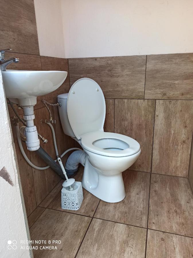 Pole U Mani Hotell Wizajny Exteriör bild